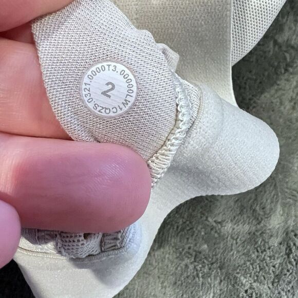 Lululemon Key To Balance Tank Diamond Dye Size 2 Stretch Gym Yoga Outdoors - Picture 6 of 6